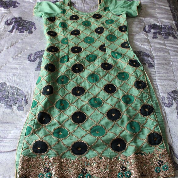 Green Salwar - Picture 2 of 5